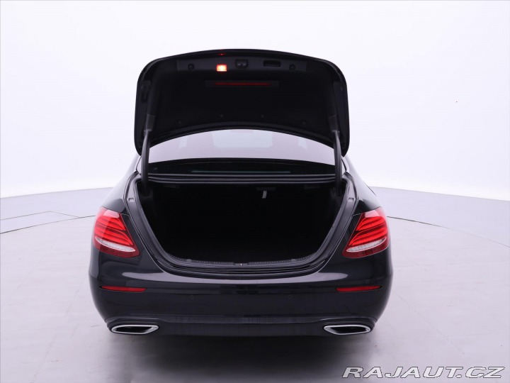 Mercedes-Benz E 2,0 220d 143kW Aut. LED N 2016