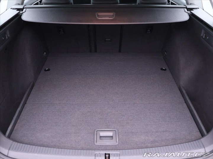 Volkswagen Golf 1,6 TDI Highline CZ 2015