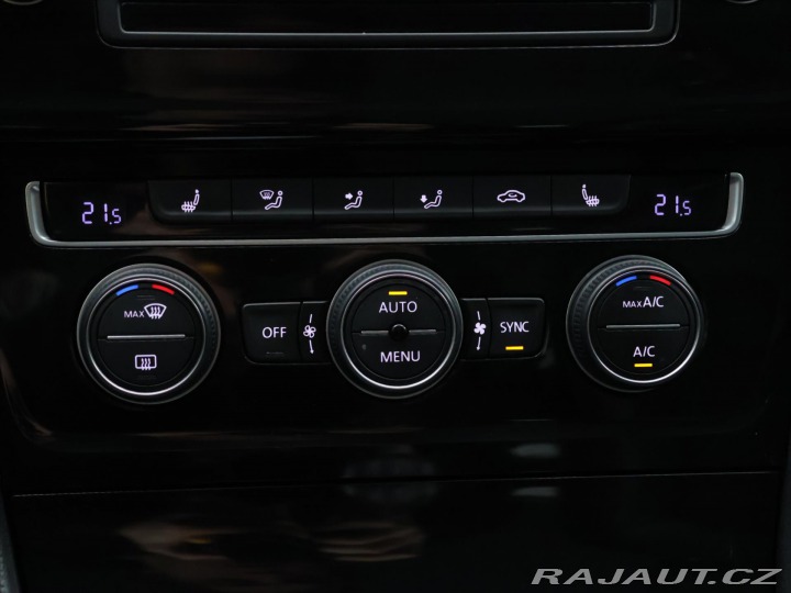 Volkswagen Golf 1,6 TDI Highline CZ 2015