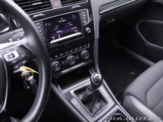 Volkswagen Golf 1,6 TDI Highline CZ 2015