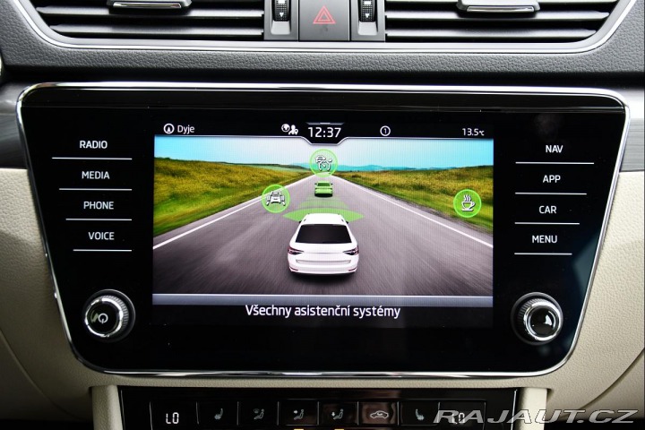Škoda Superb 2.0TDi STYLE DSG 1M ČR 2022