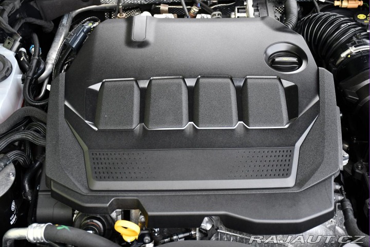 Škoda Superb 2.0TDi STYLE DSG 1M ČR 2022