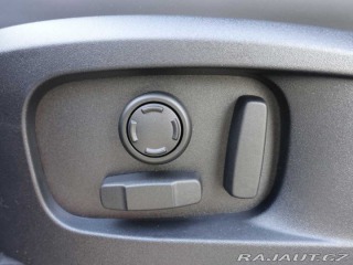 Land Rover Defender 110 3,0 X-Dynamic SE D200 2025