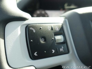 Land Rover Defender 110 3,0 X-Dynamic SE D200 2025