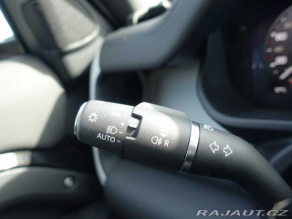 Land Rover Defender 110 3,0 X-Dynamic SE D200 2025