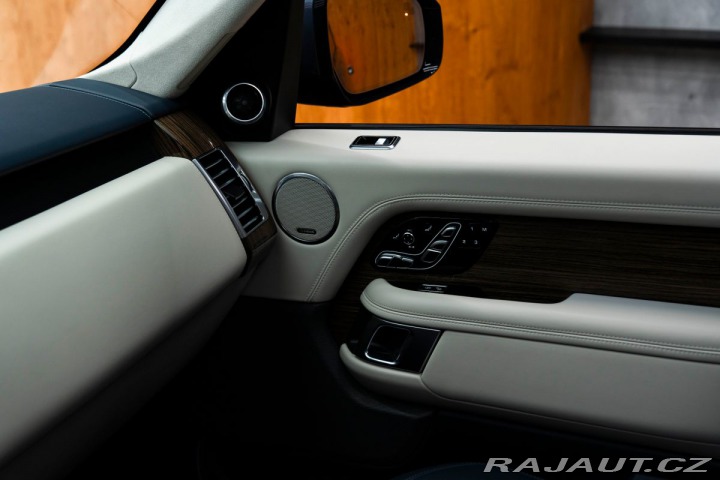 Land Rover Range Rover P400e Plug-in Hybrid SV A 1800