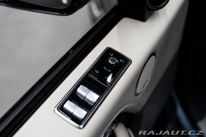 Land Rover Range Rover P400e Plug-in Hybrid SV A 1800