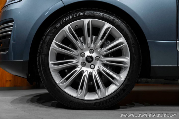 Land Rover Range Rover P400e Plug-in Hybrid SV A 1800