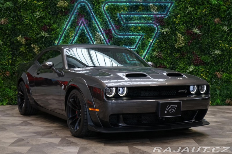 Dodge Challenger SRT Hellcat 6.2L 535kW Zá