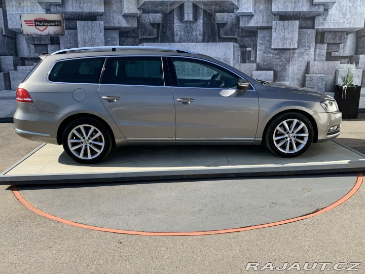 Volkswagen Passat 2.0TDI 125KW, VÝBAVA 2012