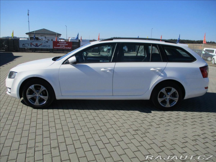 Škoda Octavia 1,6 TDi 77kw Ambiente, po 2015