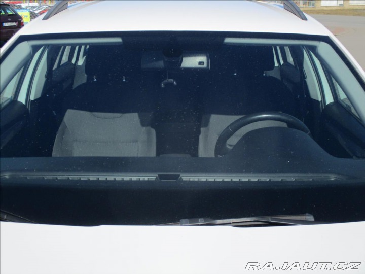 Škoda Octavia 1,6 TDi 77kw Ambiente, po 2015
