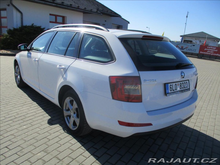 Škoda Octavia 1,6 TDi 77kw Ambiente, po 2015