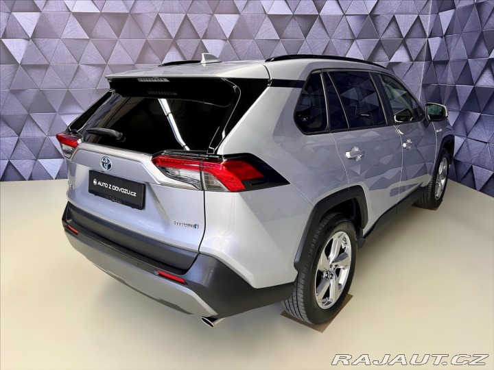 Toyota RAV4 2,5 HYBRID e-CVT AWD COMF 2019