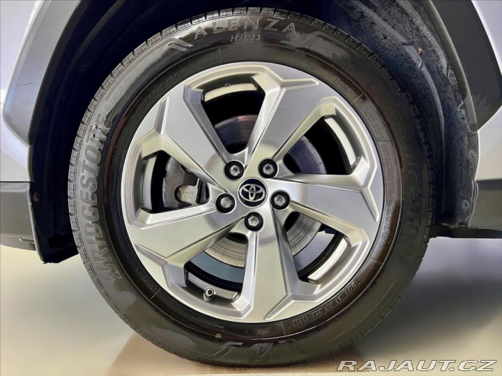Toyota RAV4 2,5 HYBRID e-CVT AWD COMF 2019