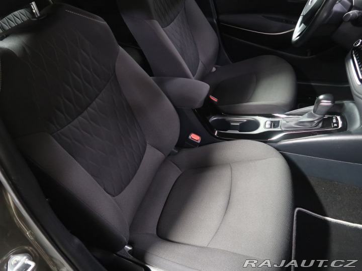 Toyota Corolla 1.8Hybrid,CZ,1Maj,Comfort 2020