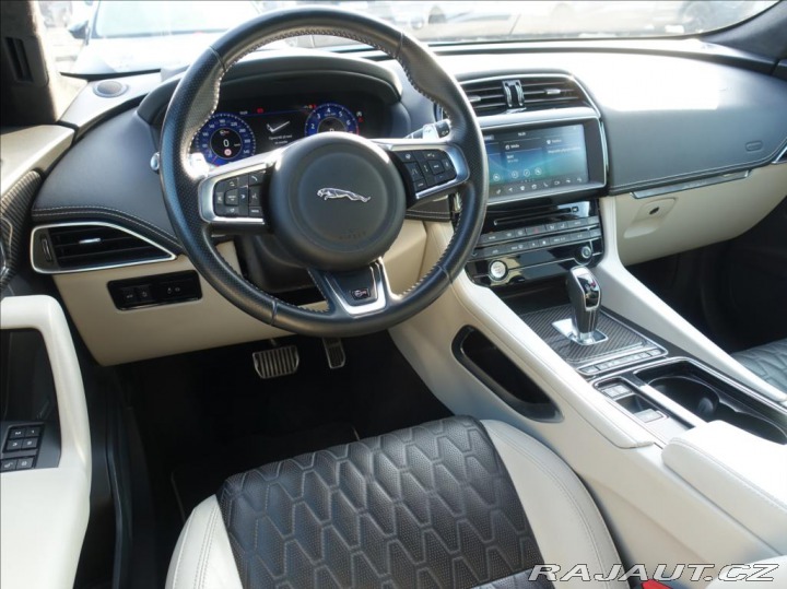 Jaguar F-Pace 5,0 SVR, 550HP,1.Maj,ČR,D 2020