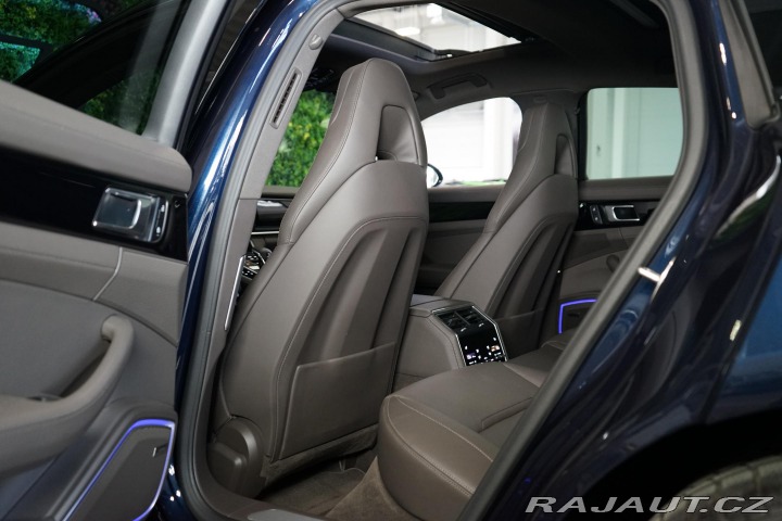 Porsche Panamera 4 PDLS PDCC Chrono Záruka 2022
