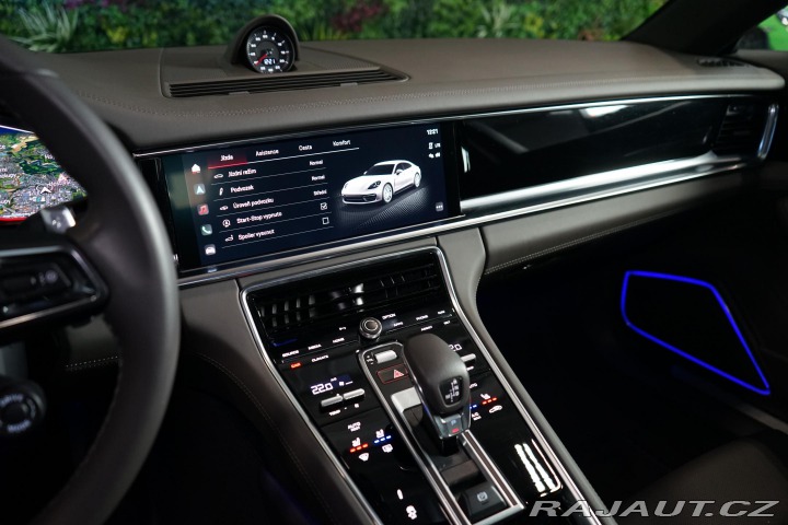 Porsche Panamera 4 PDLS PDCC Chrono Záruka 2022