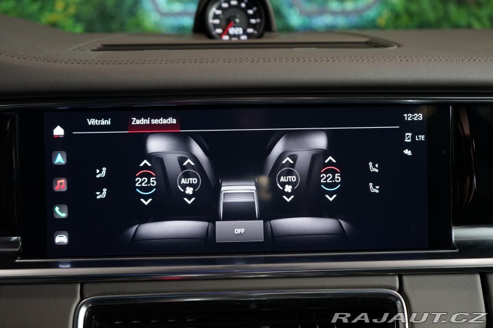Porsche Panamera 4 PDLS PDCC Chrono Záruka 2022