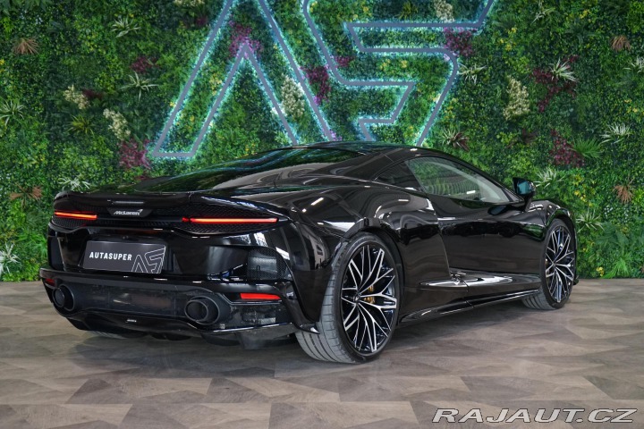 McLaren GT Lift B&W LED Záruka 2023
