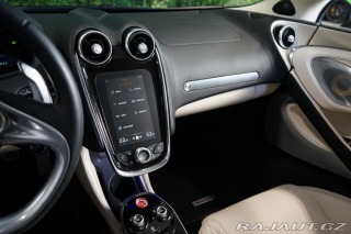 McLaren GT Lift B&W LED Záruka 2023