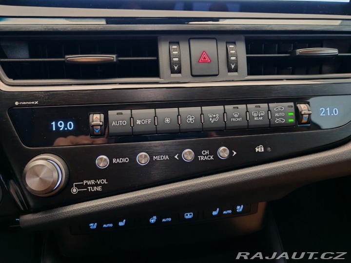 Lexus Ostatní modely ES 300h 300h Prestige 2024