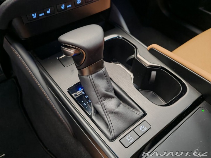 Lexus Ostatní modely ES 300h 300h Prestige 2024