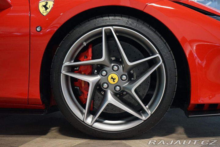 Ferrari F8 Tributo Lift Carbon Dayto 2022