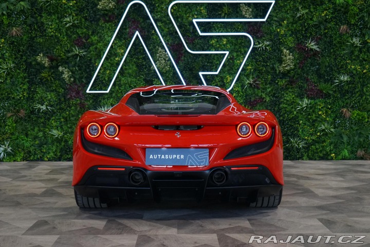 Ferrari F8 Tributo Lift Carbon Dayto 2022