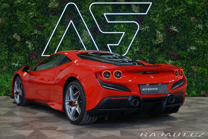 Ferrari F8 Tributo Lift Carbon Dayto 2022