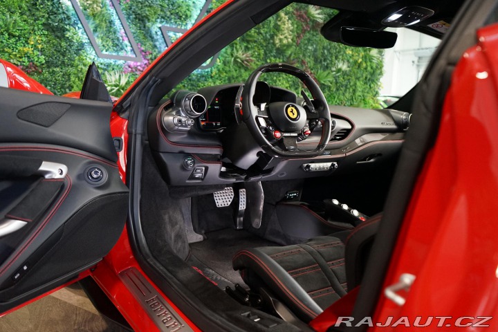 Ferrari F8 Tributo Lift Carbon Dayto 2022