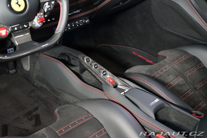 Ferrari F8 Tributo Lift Carbon Dayto 2022