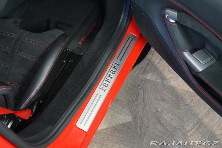 Ferrari F8 Tributo Lift Carbon Dayto 2022