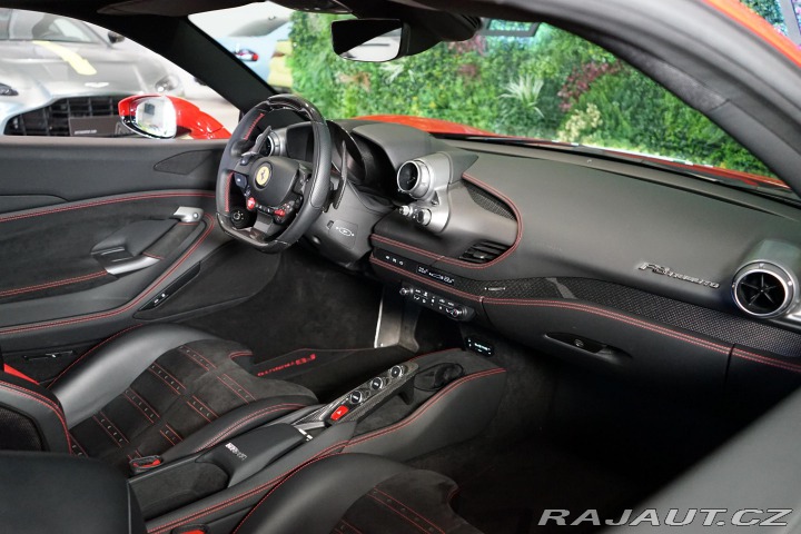 Ferrari F8 Tributo Lift Carbon Dayto 2022