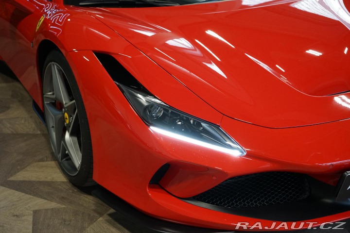 Ferrari F8 Tributo Lift Carbon Dayto 2022