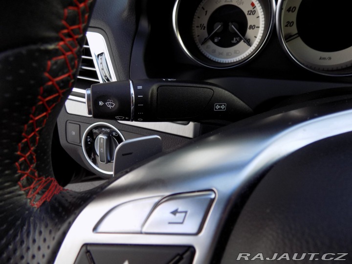 Mercedes-Benz E 350d/AMG-Line/DPH/LED/ 2015