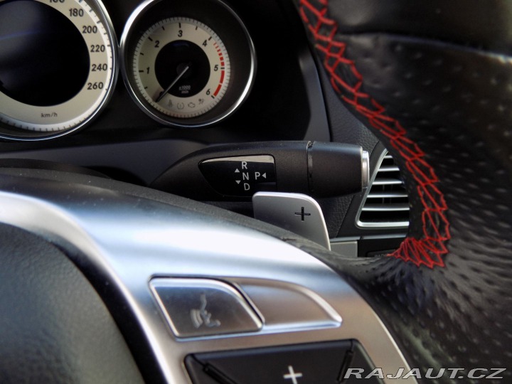 Mercedes-Benz E 350d/AMG-Line/DPH/LED/ 2015