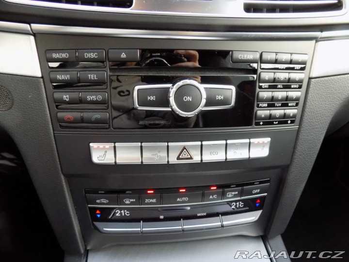 Mercedes-Benz E 350d/AMG-Line/DPH/LED/ 2015