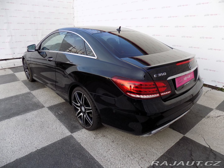 Mercedes-Benz E 350d/AMG-Line/DPH/LED/ 2015
