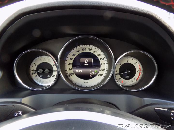 Mercedes-Benz E 350d/AMG-Line/DPH/LED/ 2015