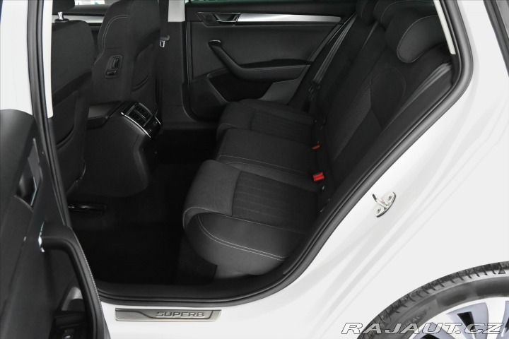 Škoda Superb 2,0 TDI 110 kW *STYLE* Zá 2021