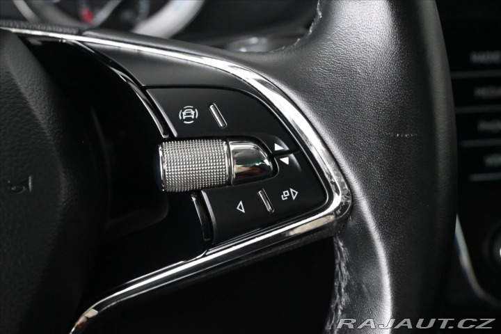 Škoda Superb 2,0 TDI 110 kW *STYLE* Zá 2021
