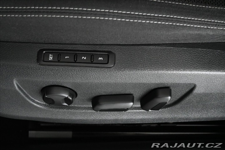 Škoda Superb 2,0 TDI 110 kW *STYLE* Zá 2021
