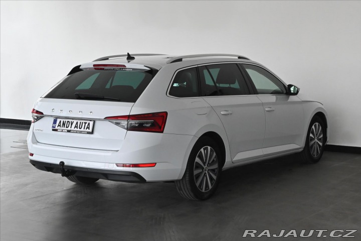 Škoda Superb 2,0 TDI 110 kW *STYLE* Zá 2021
