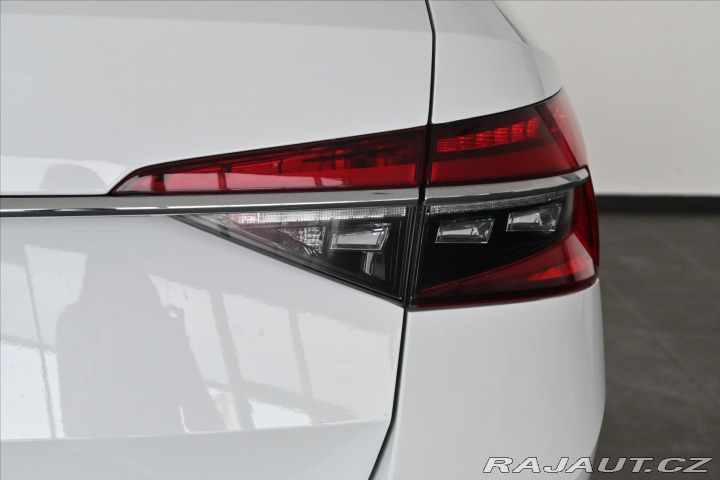 Škoda Superb 2,0 TDI 110 kW *STYLE* Zá 2021