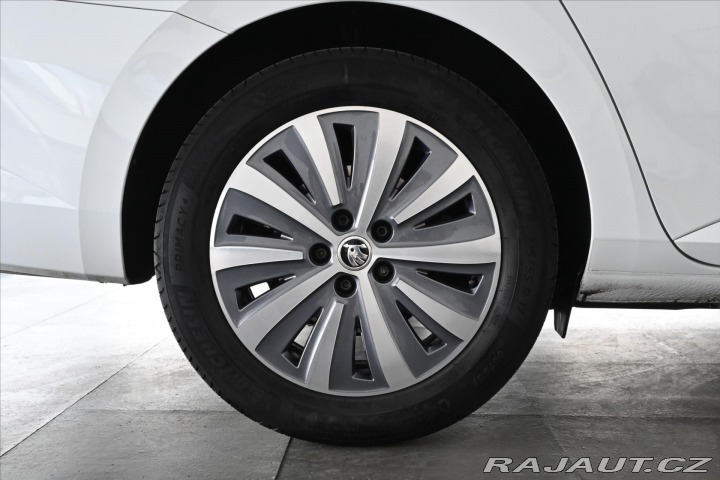 Škoda Superb 2,0 TDI 110 kW *STYLE* Zá 2021