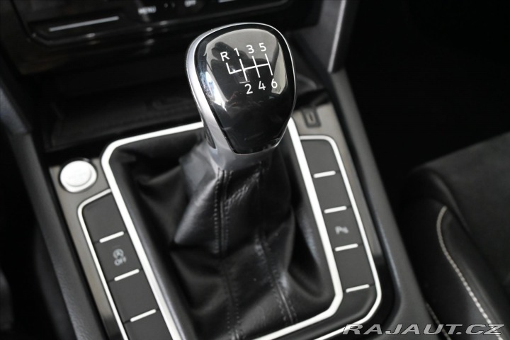 Volkswagen Passat 2,0 TDI 110 kW *ELEGANCE* 2020