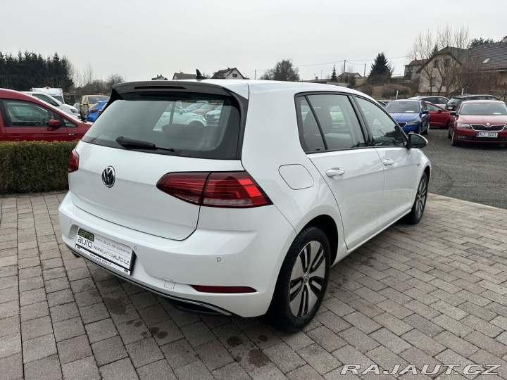 Volkswagen e-Golf 100kW 32kWh AC/DC TEPELNÉ 2020