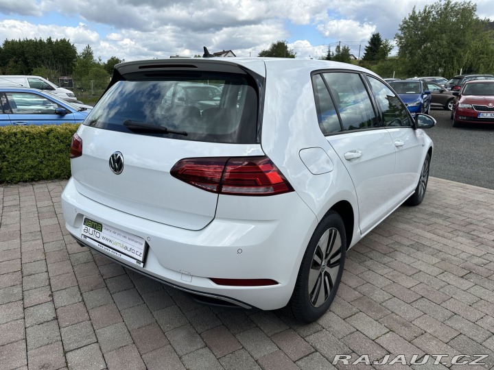 Volkswagen e-Golf REZERVOVÁNO, 100kW 32kWh 2020